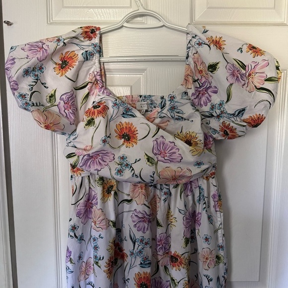 Crown & Ivy Women’s Floral Dress Size Medium - Picture 2 of 11